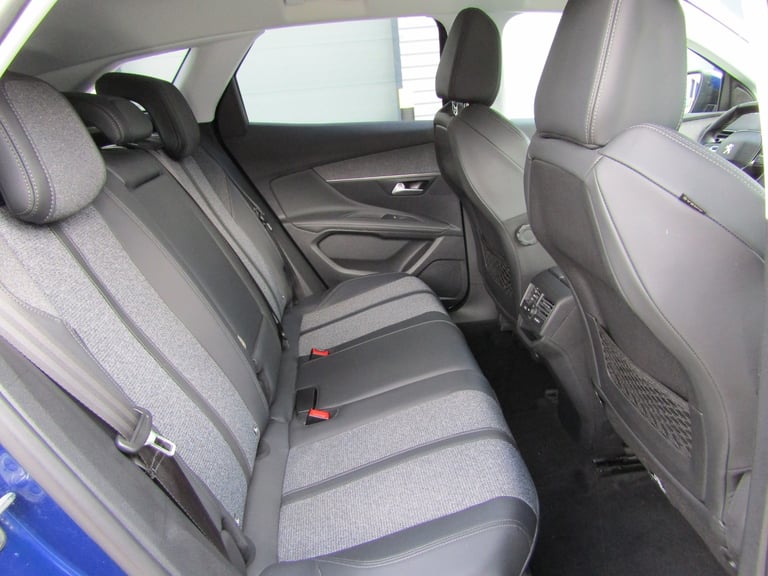 2019 Peugeot 3008 1.5 BLUE HDi ALLURE EAT AUTO EURO 6 (s/s) LEFT HAND DRIVE Estate Diesel Automatic