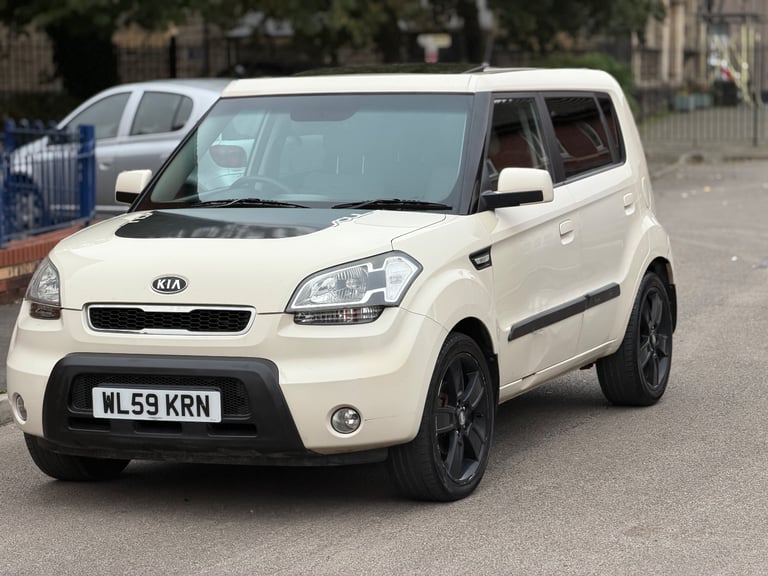Kia, SOUL, Hatchback, 2010, Manual, 1582 (cc), 5 doors