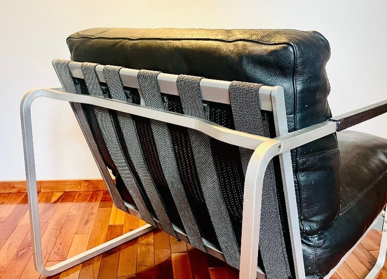 Vintage Italian leather Zanotta ‘Zurigo’ armchair 