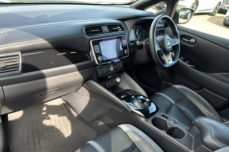  Nissan Leaf 40kwh Tekna Hatchback 5dr Electric Auto 150 Ps Electric