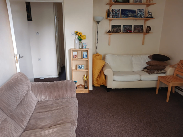 1 bed second floor flat in Stratford to swap