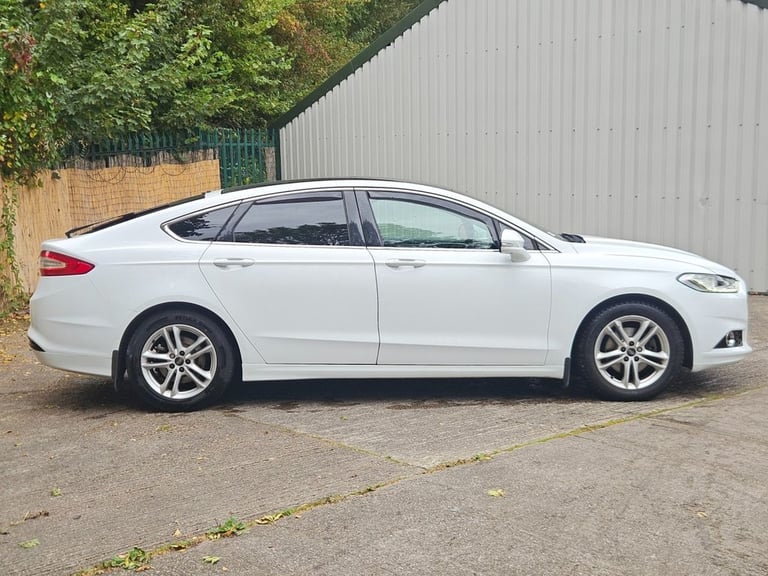 2015 Ford Mondeo 2.0 TDCi Titanium 5dr HATCHBACK DIESEL Manual