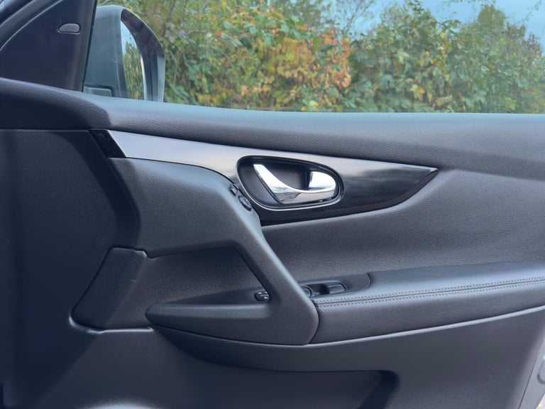 2017 Nissan Qashqai 1.2 DIG-T Tekna 2WD Euro 6 (s/s) 5dr HATCHBACK Petrol Manual