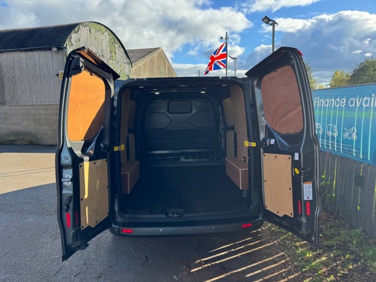  Ford Transit Custom 2.0 TDCi 170ps**SPORT VAN!**+HUGE Diesel