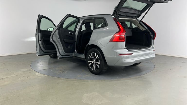 2023 Volvo XC60 Core, B5 AWD Mild hybrid, Petrol Estate Petrol Automatic