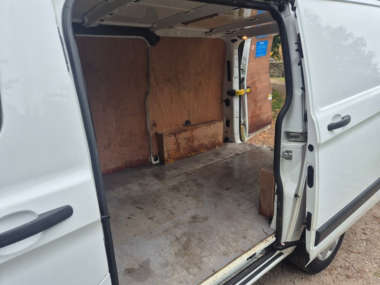 2015 Ford Transit Custom 2.2 TDCi 100ps Low Roof Van PANEL VAN Diesel Manual