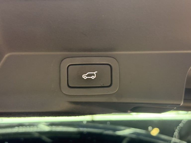 2015 Land Rover Range Rover Sport 3.0 SD V6 HSE SUV 5dr Diesel Auto 4WD Euro 6 (s/s) (306 ps) EST...