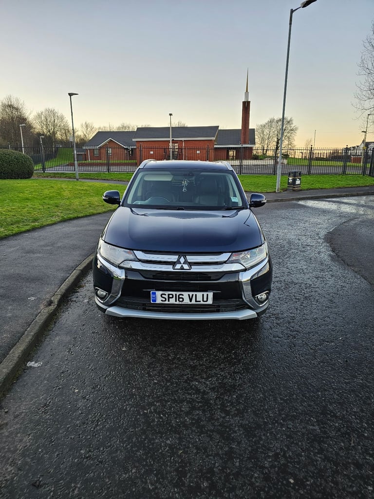 Mitsubishi, OUTLANDER, Estate, 2016, Other, 2268 (cc), 5 doors