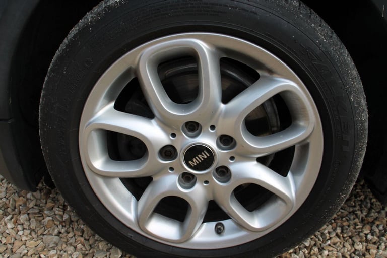 2015 MINI Hatch 1.5 Cooper Euro 6 (s/s) 3dr HATCHBACK Petrol Manual