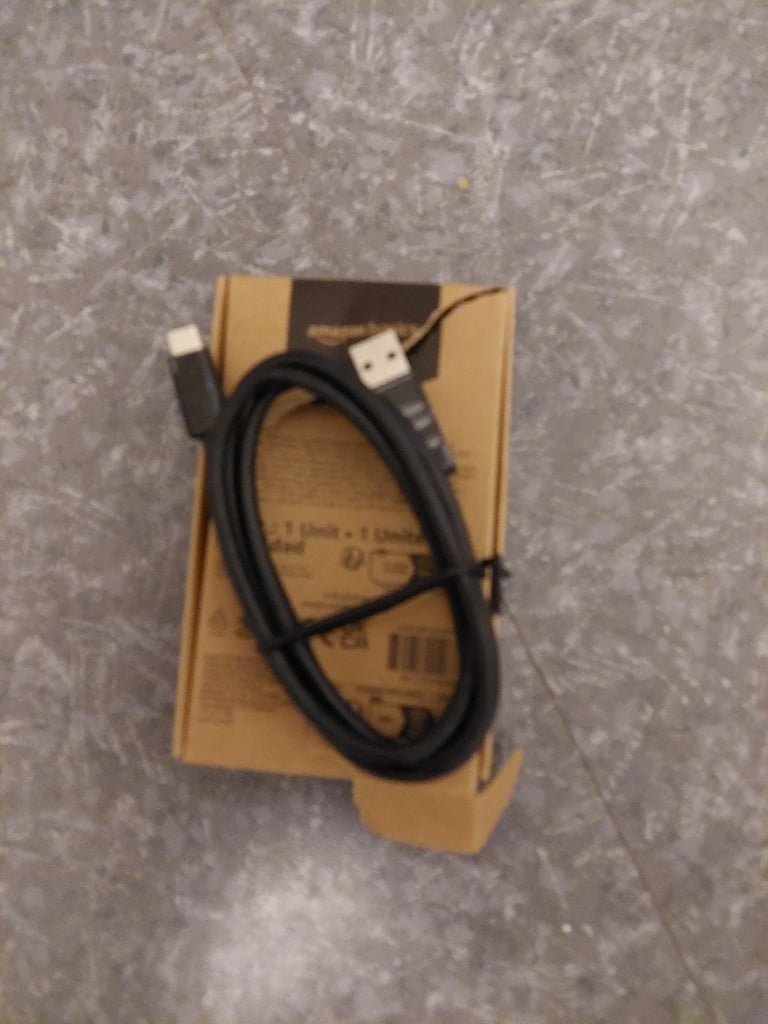 image for Amazon basics usb type c