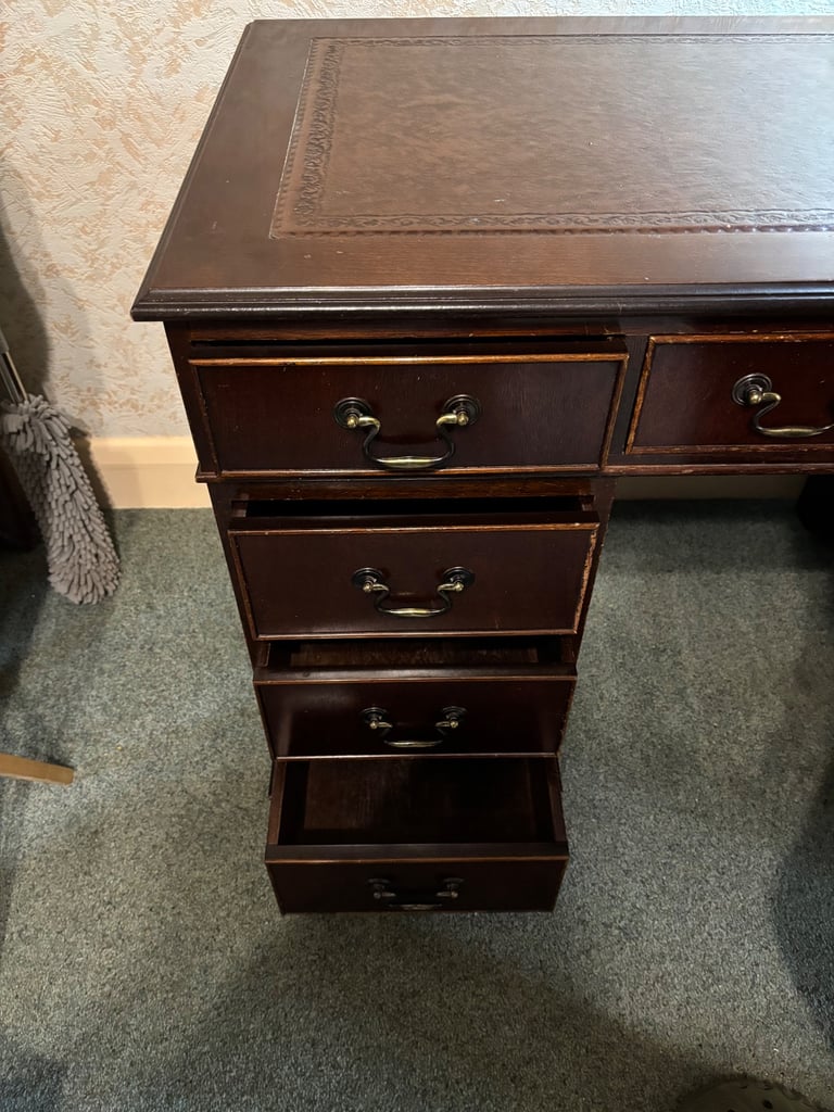 Reproduction Vintage mahogany Wood & Leather Twin Pedestal Office Desk