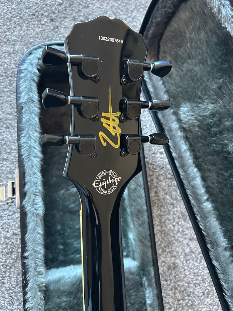 Epiphone les Paul custom Matt heafy signature & hard case 