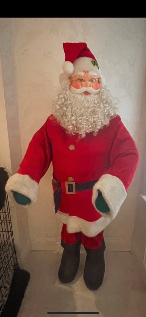 Life size Vinted Father Christmas  