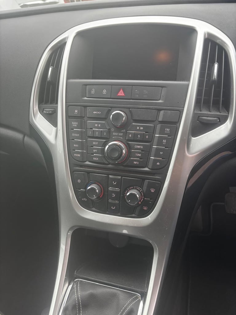 Vauxhall, ASTRA, Hatchback, 2013, Manual, 1956 (cc), 5 doors