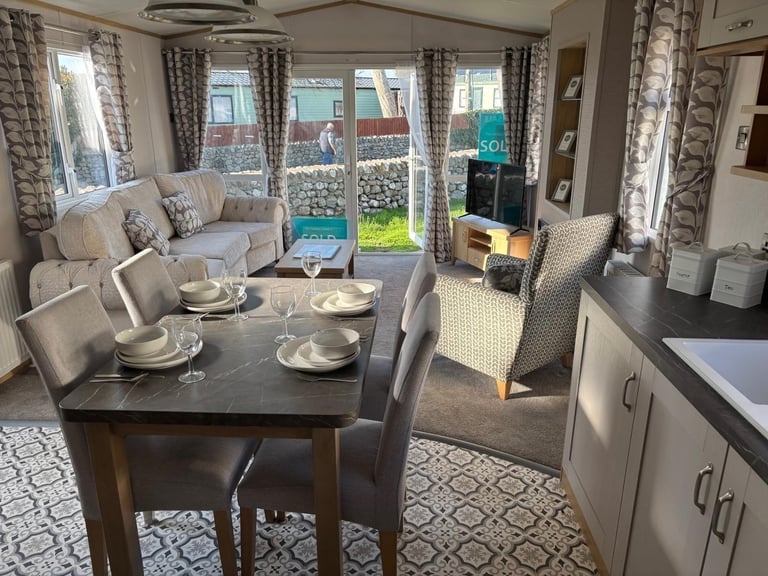 SEASIDE LUXURY STATIC CARAVAN FOR SALE - BARMOUTH SUNNY SANDS