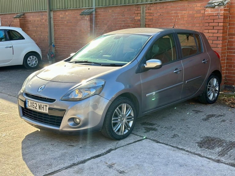 RENAULT CLIO 1.2 Dynamique TomTom Euro 5 5dr 2012