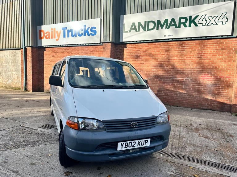 2002 Toyota HiAce 2.5 D-4D 300 GS (1 Side / Twin Rear Doors) PANEL VAN Diesel Manual