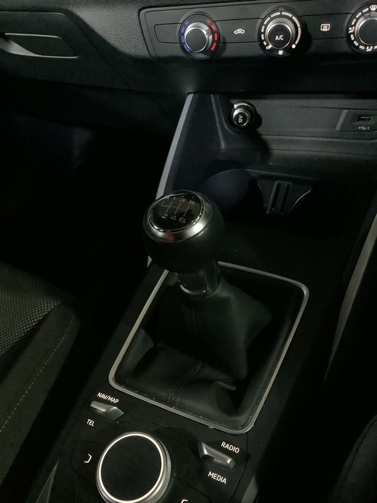 2020 Audi Q2 1.0 TFSI 30 Sport SUV 5dr Petrol Manual Euro 6 (s/s) (116 ps) ESTATE Petrol Manual