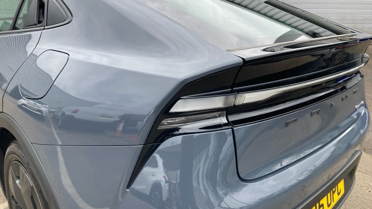 2025 Toyota Prius 2.0 PHEV Design 5dr CVT HATCHBACK PETROL/ELECTRIC Automatic