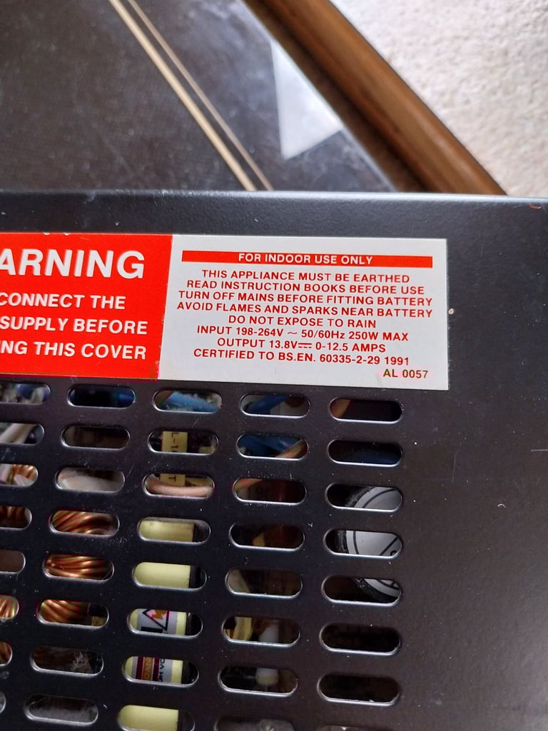 Zig x7 caravan battery charger 