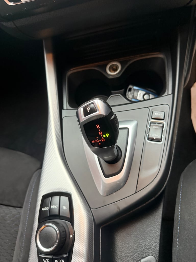 BMW, 1 SERIES, Hatchback, 2013,Automatic , 1598 (cc), 5 doors