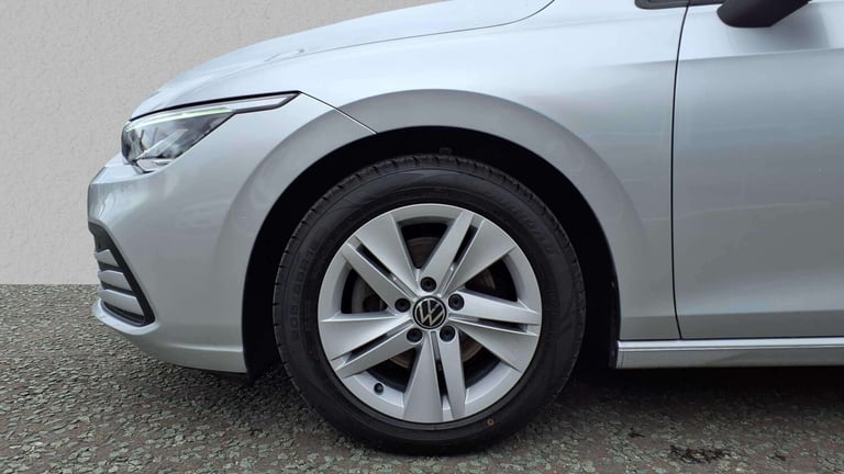 2023 Volkswagen Golf 1.5 TSI 150 Life 5dr HATCHBACK PETROL Manual