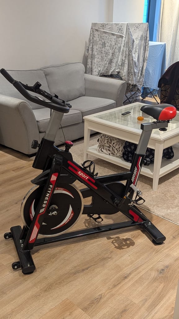 Pro Sport Exercise Bike Indoor Studio Cycle Gym Machine Cycling Home Cardio Fitness Adjustable Bike