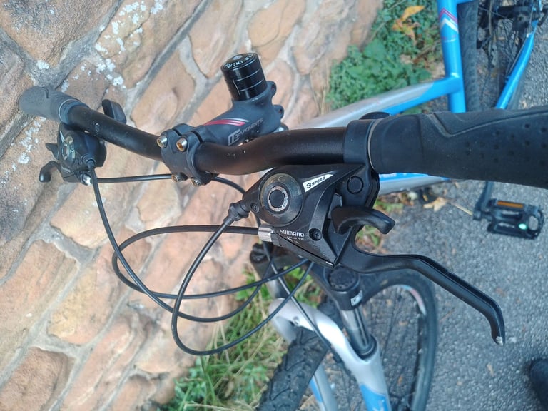 Carrera Crossfire 2 Ladies Hybrid Bike VGC