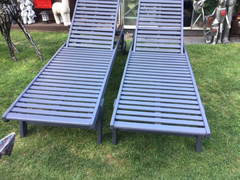 Sun loungers 