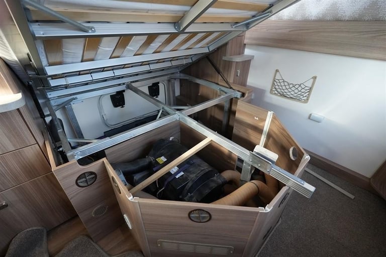 Swift TOSCANE 774 QB "LEFT HAND DRIVE" FIAT 4 BERTH 4 TRAVEL SEAT MOTORHOME