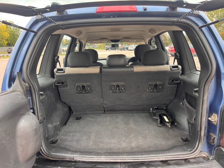 Jeep, CHEROKEE, Estate, 2004, Other, 3700 (cc), 5 doors