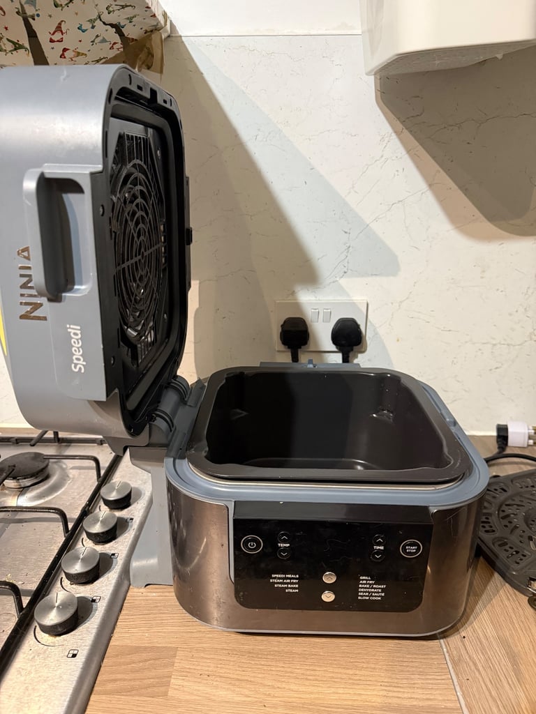 Ninja Speedi 10-in-1 Rapid Cooker, Air Fryer and Multi Cooker, 5.7L