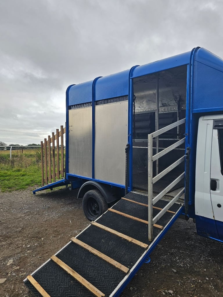 3.5t horsebox