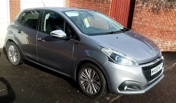 image for 2019 Peugeot 208 1.2 PureTech 82 Signature 5dr [Start Stop] Hatchback PETROL Manual