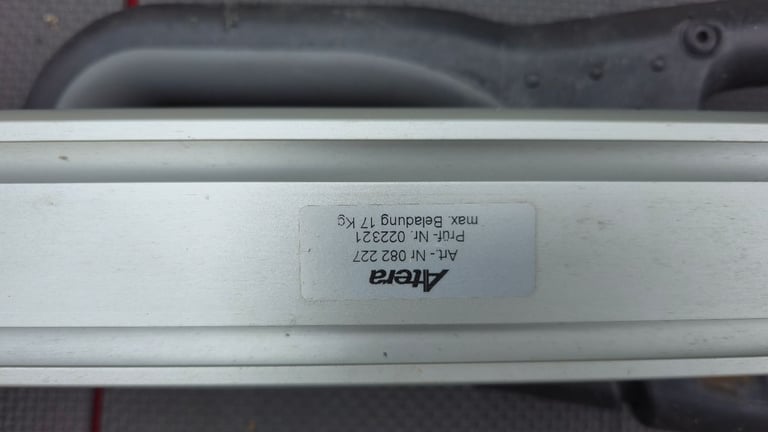 Car bike carrier Car Roof Rack Altera Giro AF+