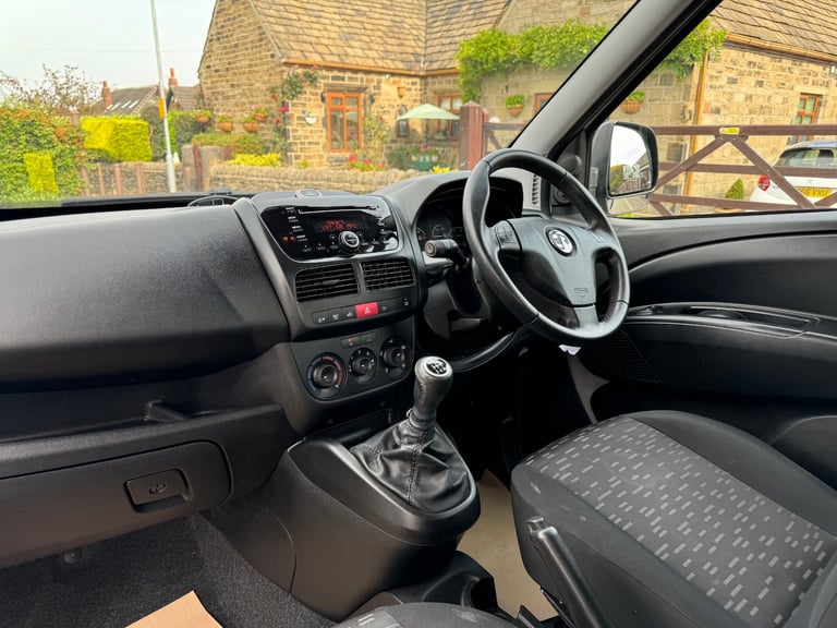 2018 Vauxhall Combo 2018 VAUXHALL COMBO 1.3 CDTI 16V COLORADO LWB EURO 6 CREW VAN Crew Van Diesel...