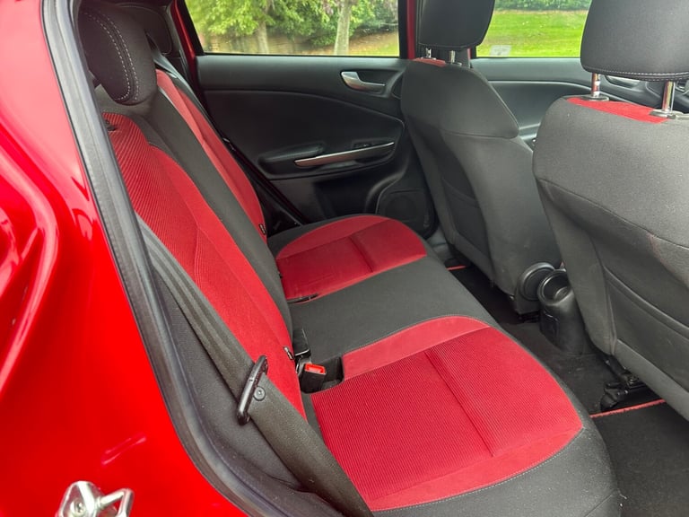 2013 Alfa Romeo Giulietta 1.4 TB MultiAir Collezione 5dr HATCHBACK Petrol Manual