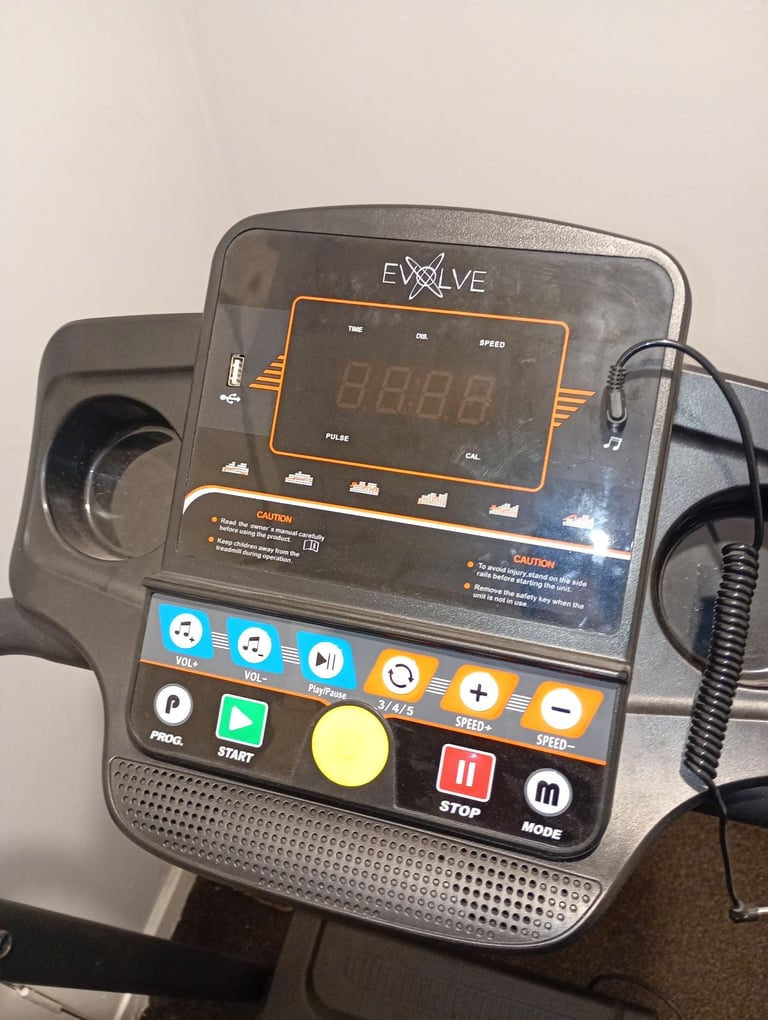 Evolve running machine 