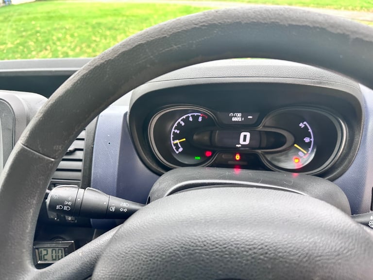 Vauxhall, VIVARO, Panel Van, 2014, Manual, 1598 (cc)