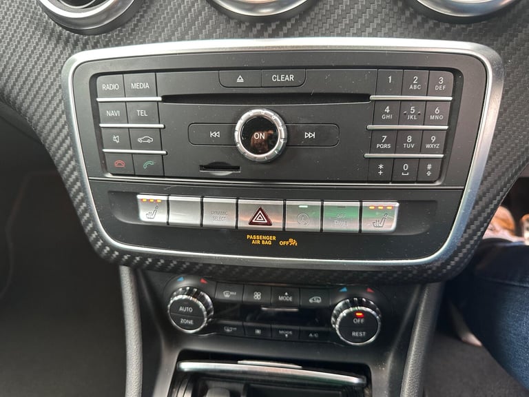 2017 Mercedes-Benz A-Class 2.1 A200d AMG Line (Premium) 7G-DCT Euro 6 (s/s) 5dr HATCHBACK Diesel ...