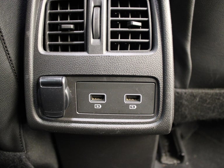 2022 Renault Captur 1.3 TCE 140 SE Edition 5dr Crossover/SUV Petrol Manual