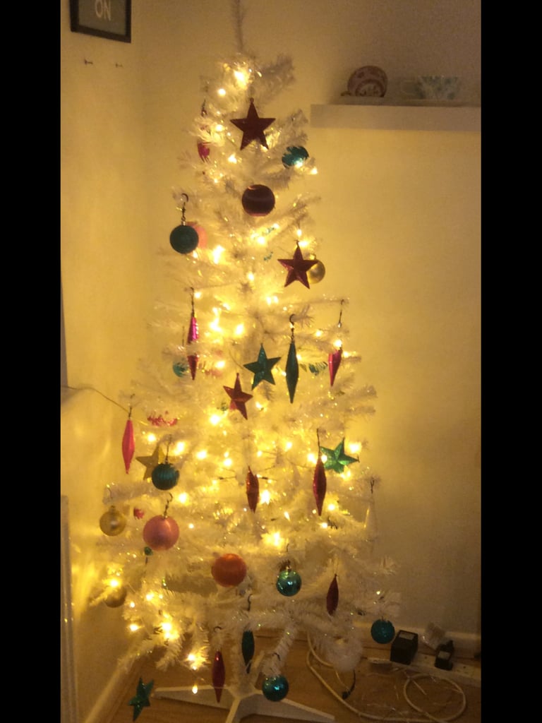 6 ft white Christmas tree slim B & Q