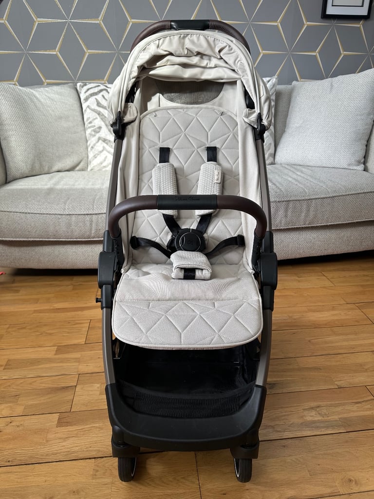 Silver Cross Clic Stroller with rain cover - Almond