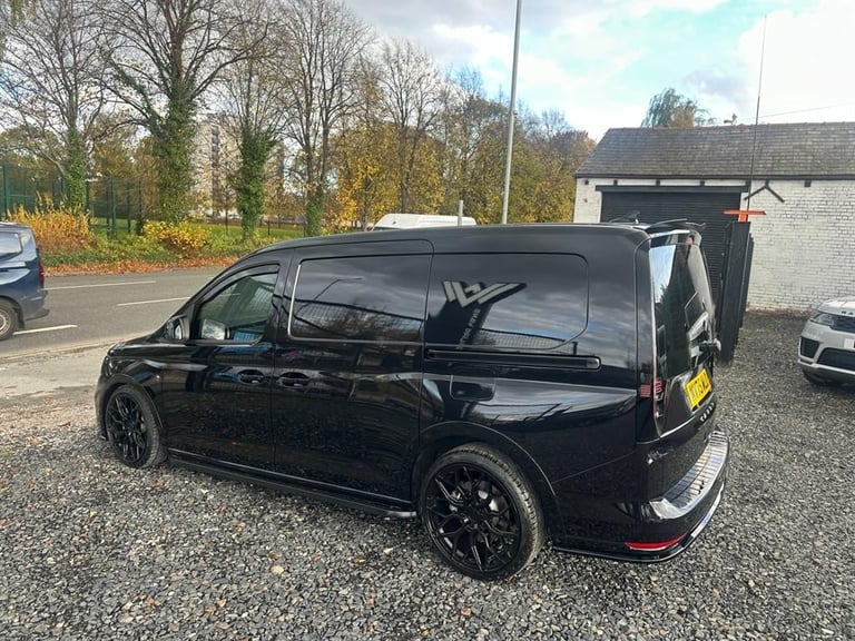 Volkswagen Caddy Maxi Wolfsburg Stealth Edition DSG Commerce Pro Euro 6