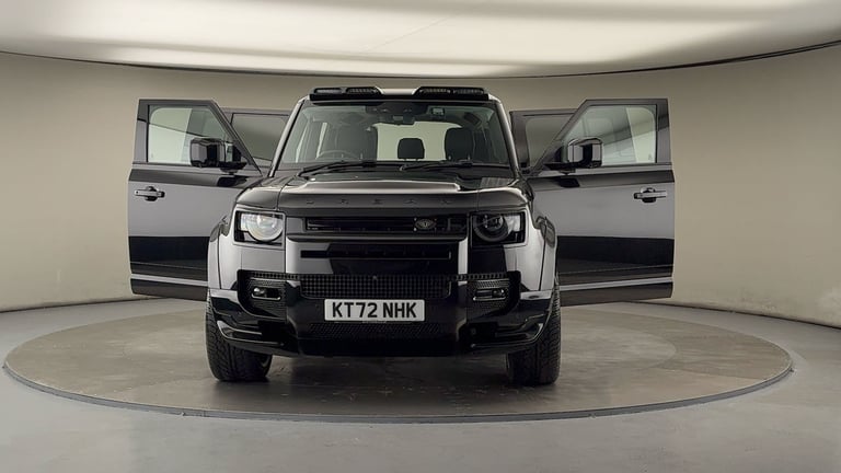 2022 Land Rover Defender 110 2.0 P400e 15.4kWh XS Edition SUV 5dr Petrol Plug-in Hybrid Auto 4WD ...