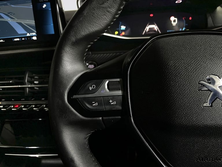 2022 Peugeot 2008 1.2 PureTech Allure Premium + SUV 5dr Petrol Manual Euro 6 (s/s) (100 ps) Petro...