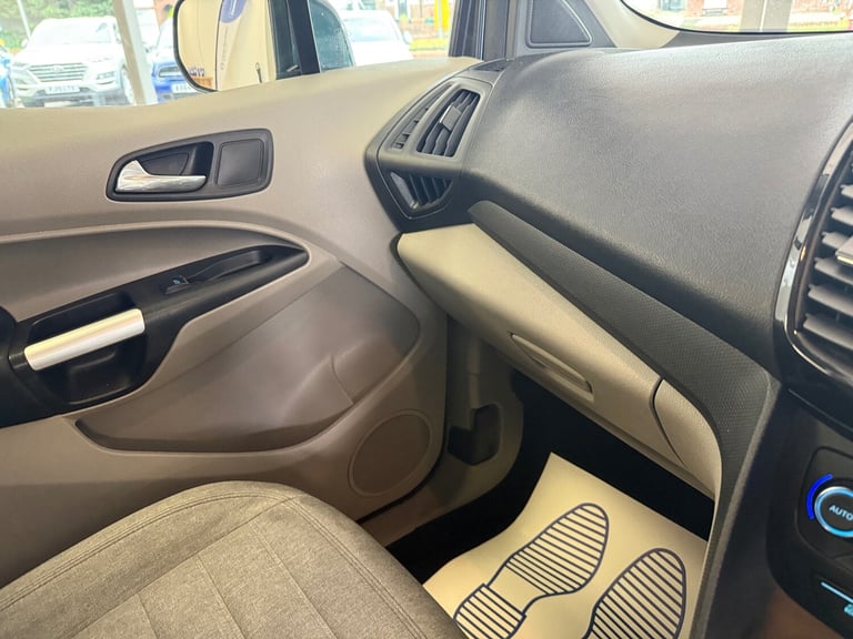 2019 Ford Grand Tourneo Connect 1.5 EcoBlue 120 Titanium 5dr MPV Diesel Manual