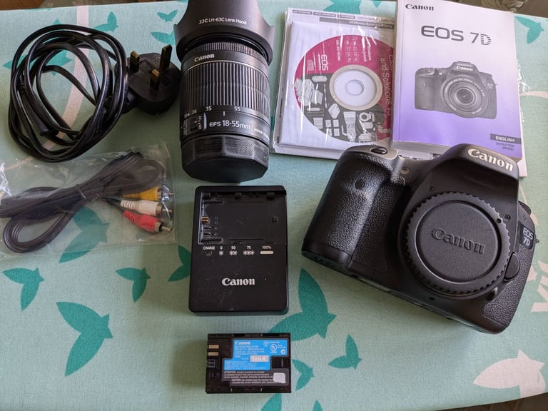 image for  Canon EOS 7D 18.0 MP Digital SLR Camera 9259 S/Count 18-55mm IS Lens