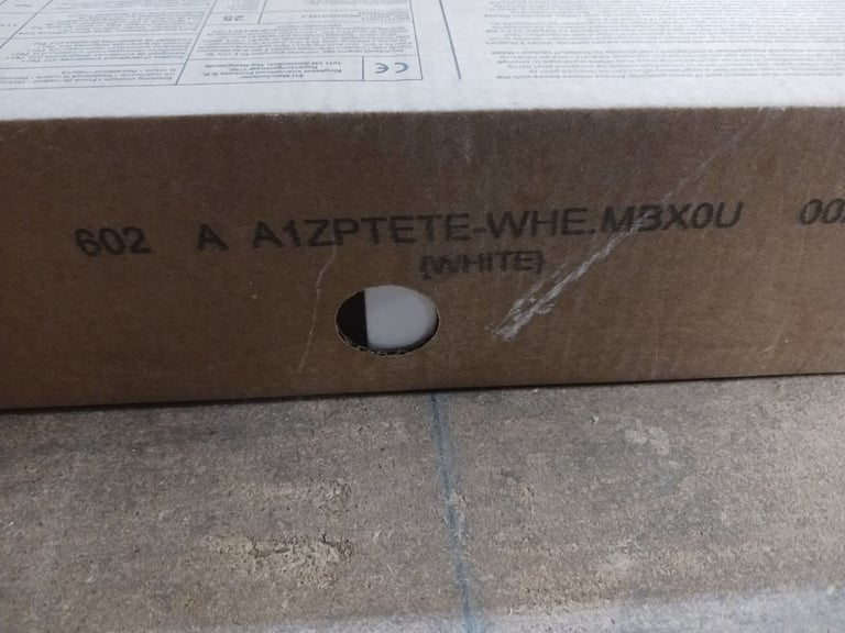 image for Leftover Wall Tiles – Gloss & Matt Mix (20x10 cm)