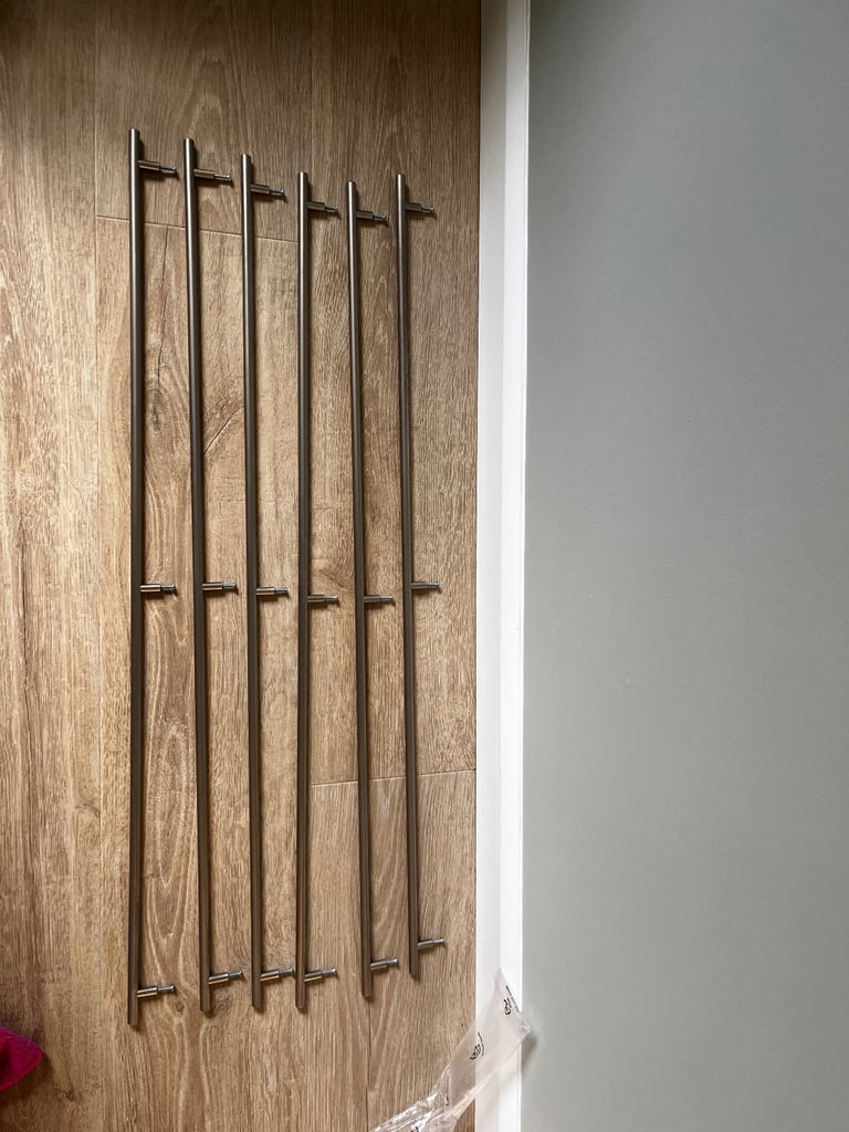 image for Slimline Pull Door Handles 1000mm Silver Set Of 6 Wardrobe Bars